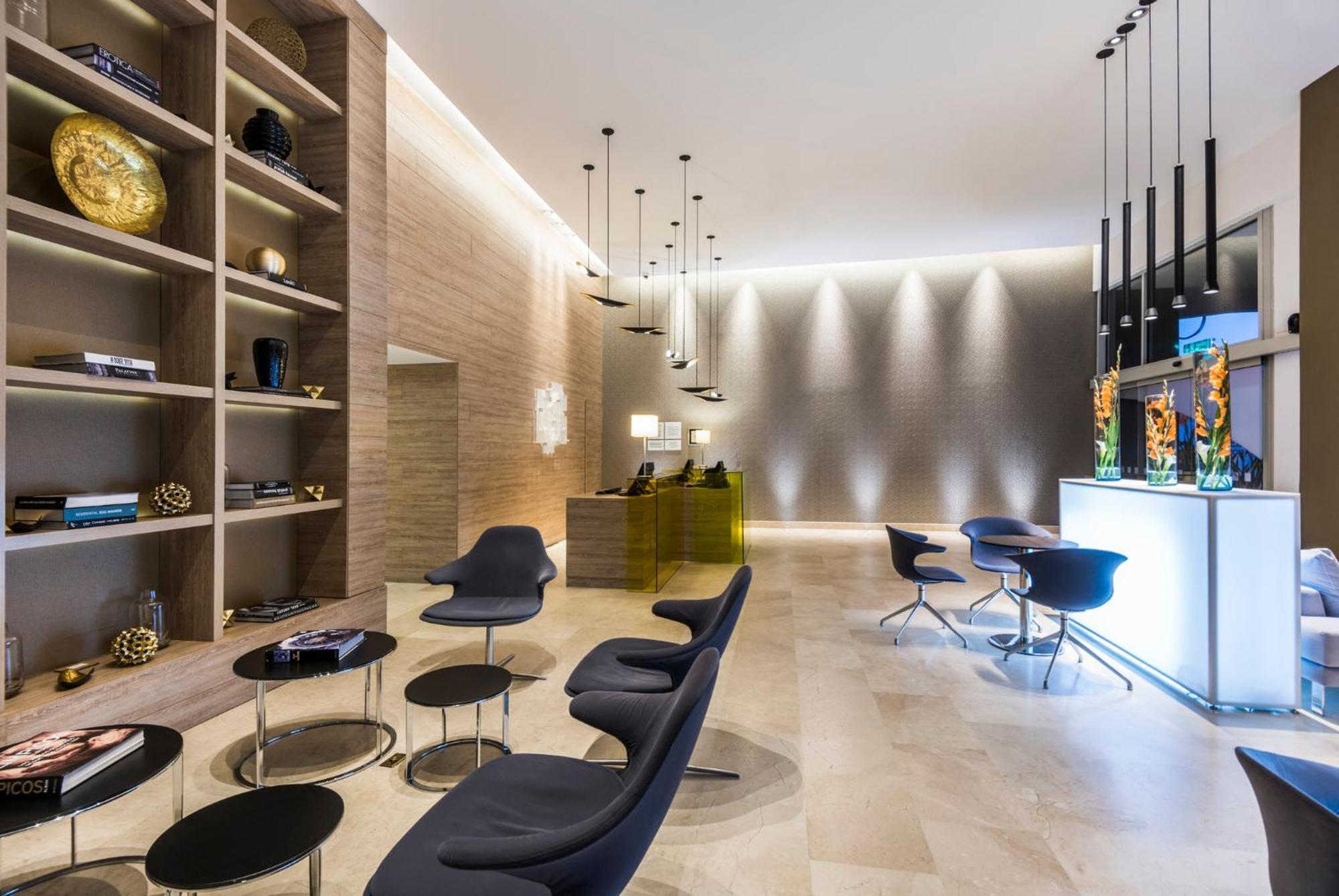 Holiday Inn Cucuta By Ihg Экстерьер фото The lounge at the airport